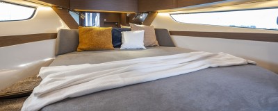 Bénéteau Antares 11 Fly 4