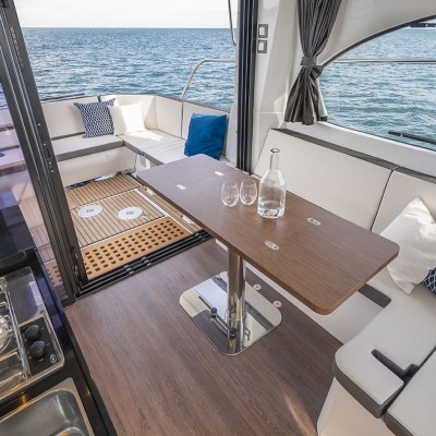 Bénéteau Antares 11 Fly 3