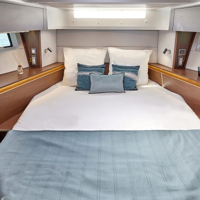 B&eacute;n&eacute;teau Antares 12 4