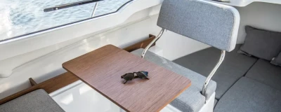 B&eacute;n&eacute;teau Antares 6 4