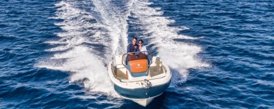 Invictus Yacht FX 200 3