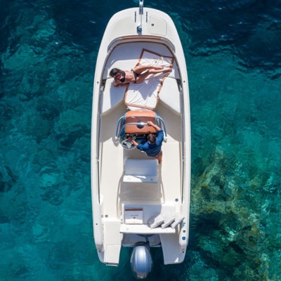 Invictus Yacht FX 200 2